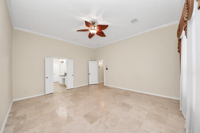 Building Photo - 2218 Longspur Ln