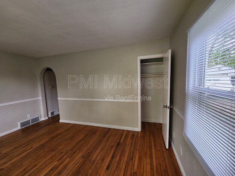 Building Photo - 354 S Biltmore Ave