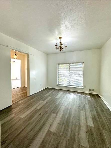 Building Photo - 7747 Dentcrest Dr