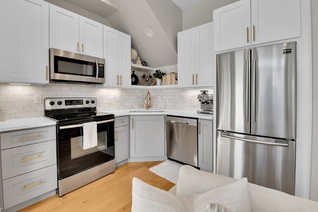 Building Photo - 4432 Tennyson St