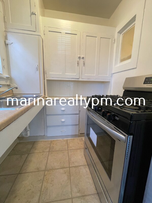 Building Photo - 625 Ohio St