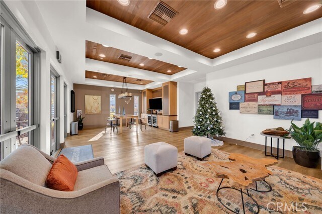 Building Photo - 5450 Strand