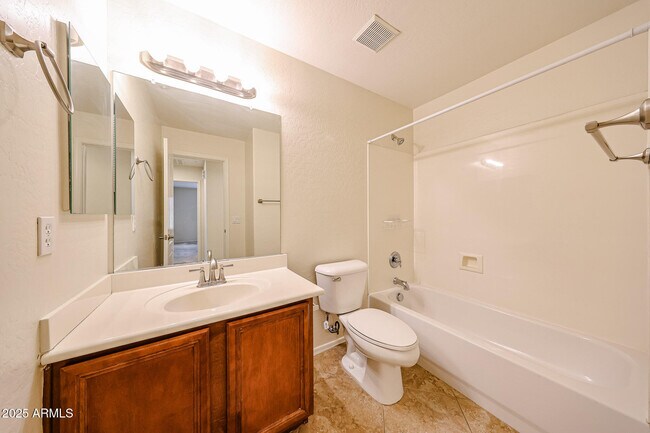 Building Photo - 12848 W Desert Mirage Dr
