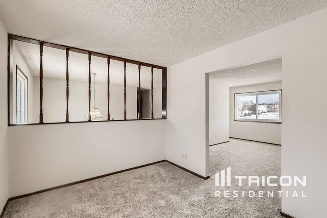 Building Photo - 6701 Foxtree Ave