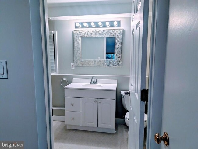 Building Photo - 8856 Youngsea Pl