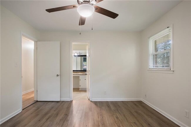 Building Photo - 2729 Lanier Dr