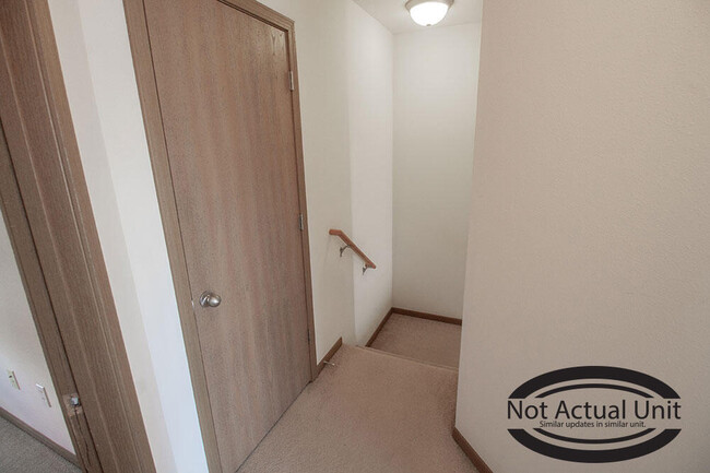Building Photo - 1635 Citadel Dr
