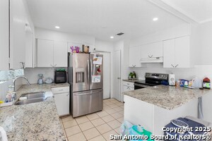 Building Photo - 338 Scotty Dr