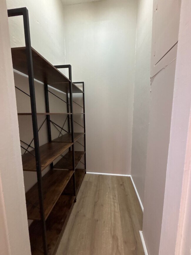 Building Photo - $1000.00 Deposit Special! You're Home Awaits