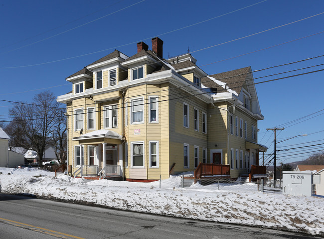 Building Photo - 570 Broad St