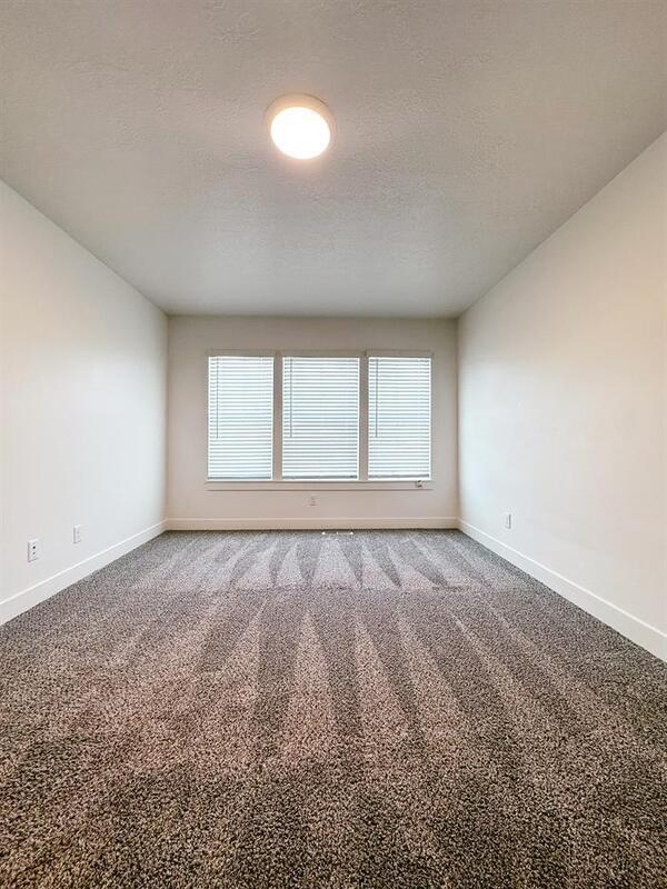 Building Photo - 911 W 1000 N