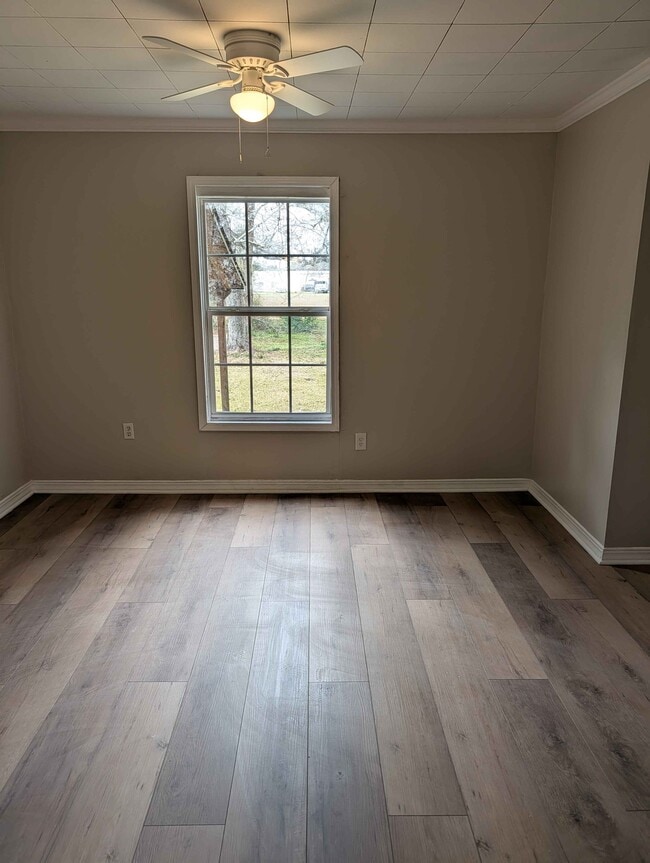 Building Photo - 2109 8th St