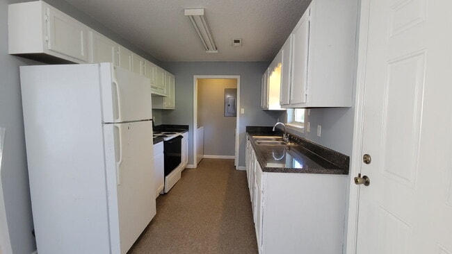 Building Photo - Section 8 Accepted!!!  "3-Bed Retreat on M...