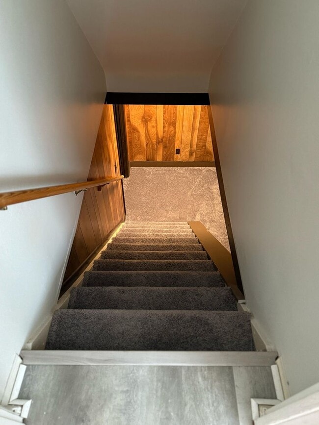 Building Photo - Newly Remodeled 3-Bed, 2-Bath Ranch Style Home