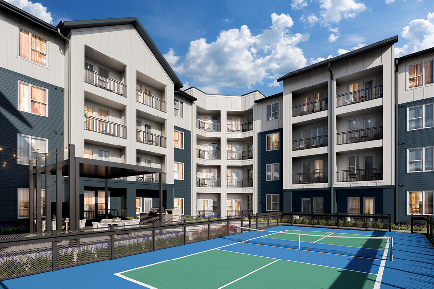 Activity Courtyard - The Luxe at Lewisville