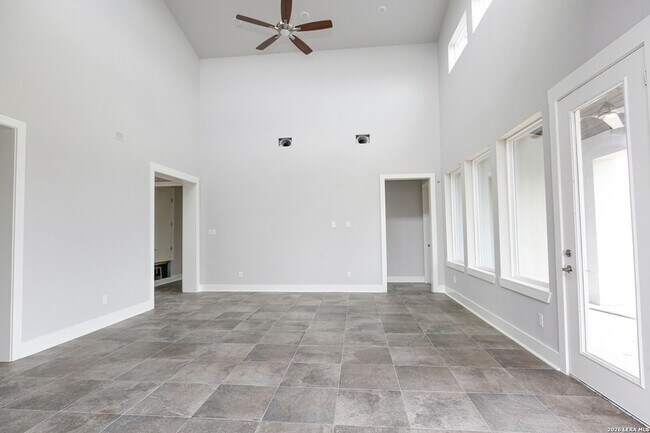 Building Photo - 1314 Clayton Nolen Dr