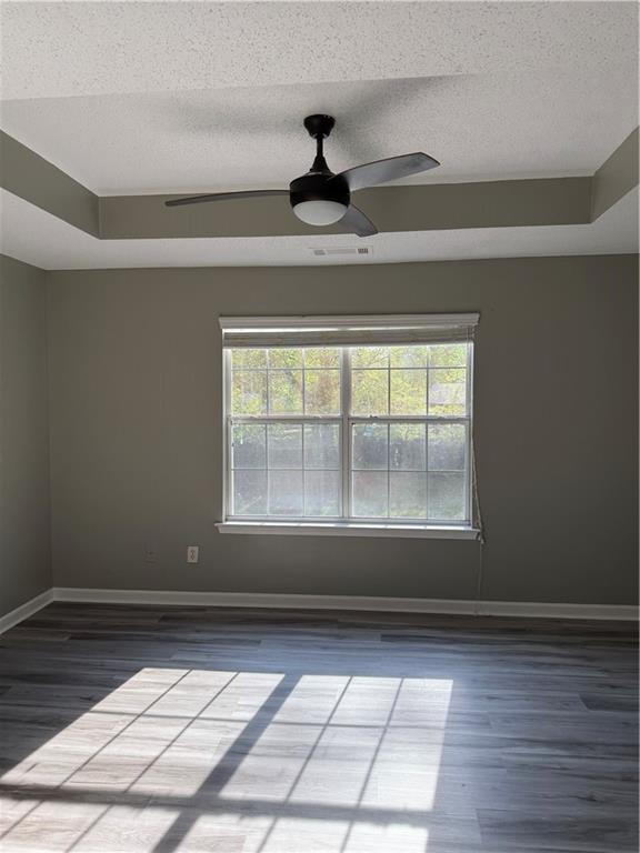 Building Photo - 2324 Coach Way