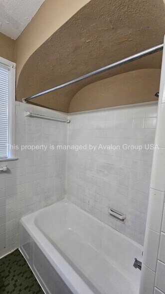 Building Photo - 8052 Hawthorne St