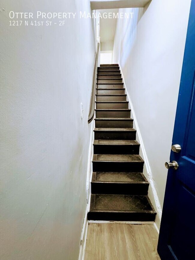 Building Photo - 1217 N 41st St