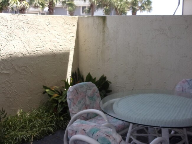 Building Photo - 5650-5A1A A1A S