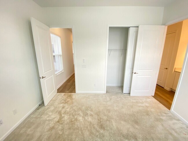 Building Photo - 6338 Trailblaze Bnd