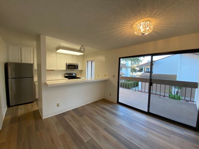 Building Photo - 659 Del Parque Dr