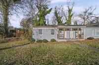 Building Photo - 2621 Druid Hls Wy