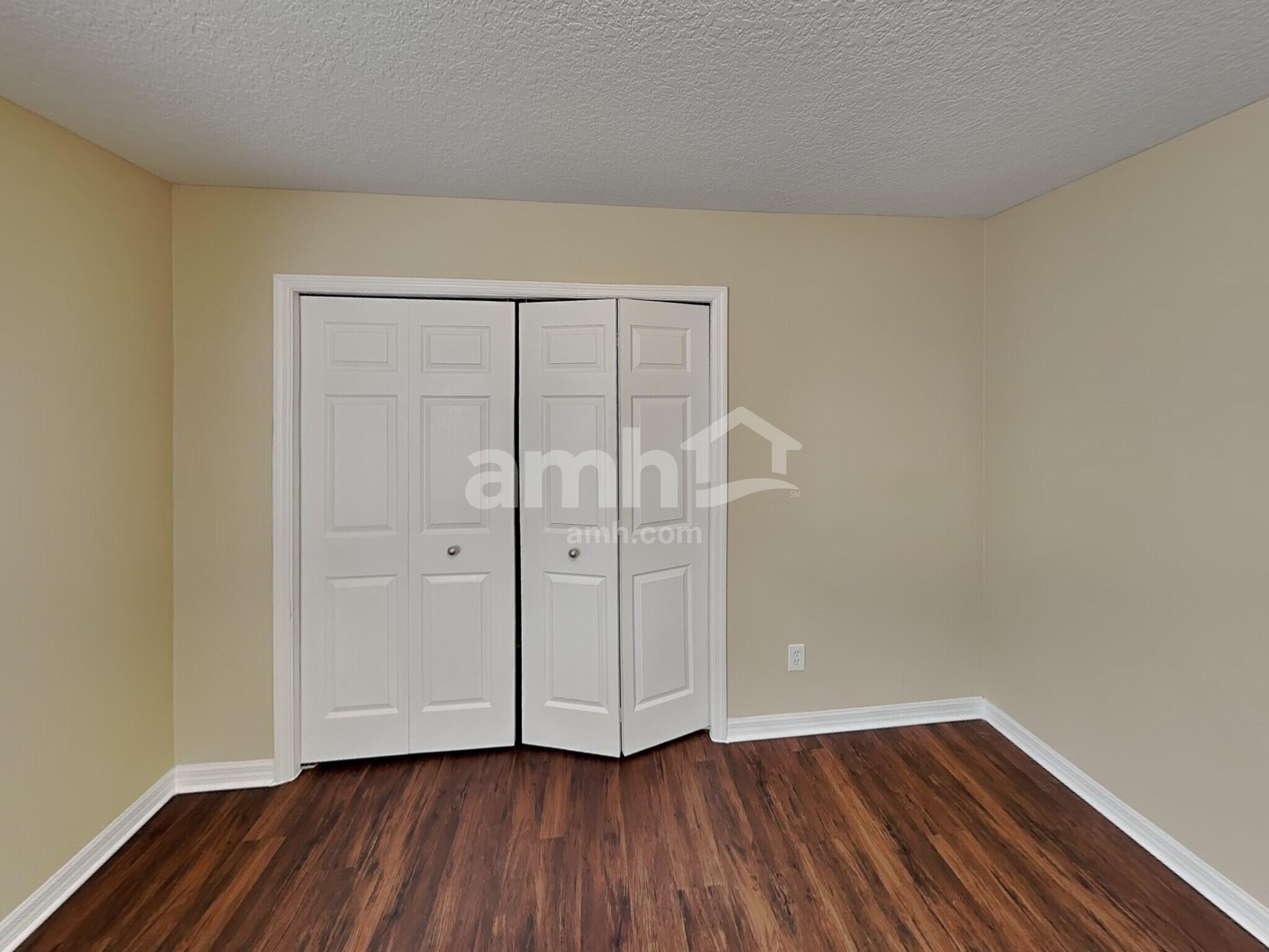 Building Photo - 2340 Norwood Pl