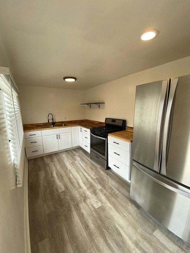 Building Photo - 3382 Eucalyptus Ave