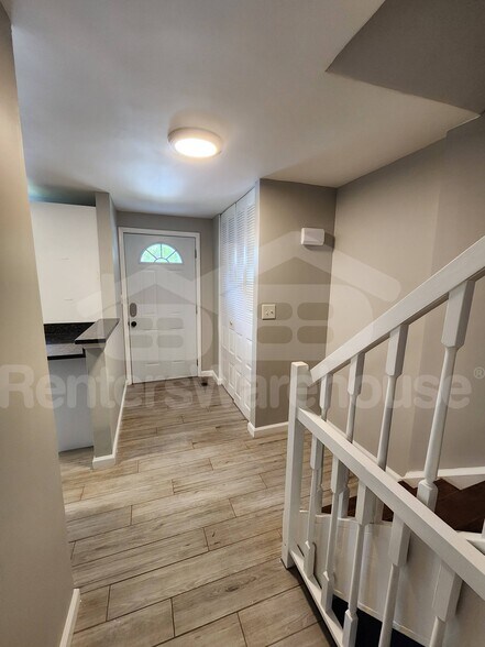 Building Photo - 846 Regal Path Ln