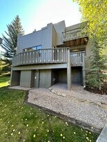 Building Photo - 100 Meadow Ranch Dr