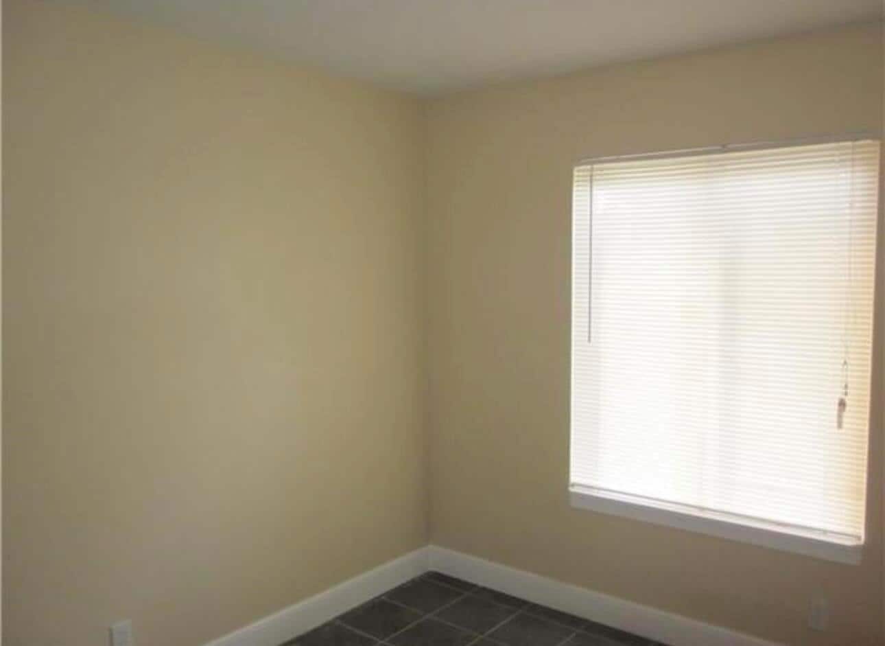 Building Photo - 4215 S 57th Ave