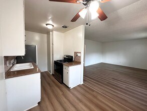 Building Photo - 516 Mar Vista Ave