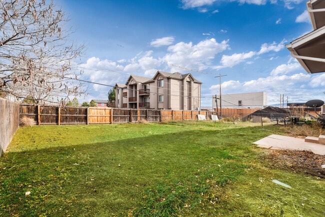 Building Photo - 8498 S Saulsbury St