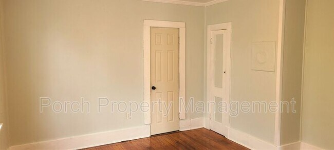 Building Photo - 407 E Jackson St