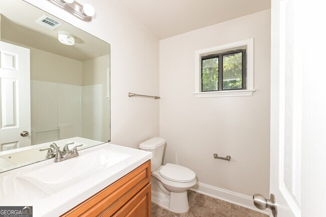 Building Photo - 2808 Porter Dr