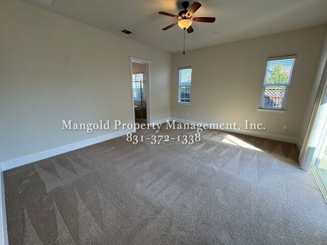 Building Photo - Stunning 3 Bed 2 Bath Home in East Garriso...