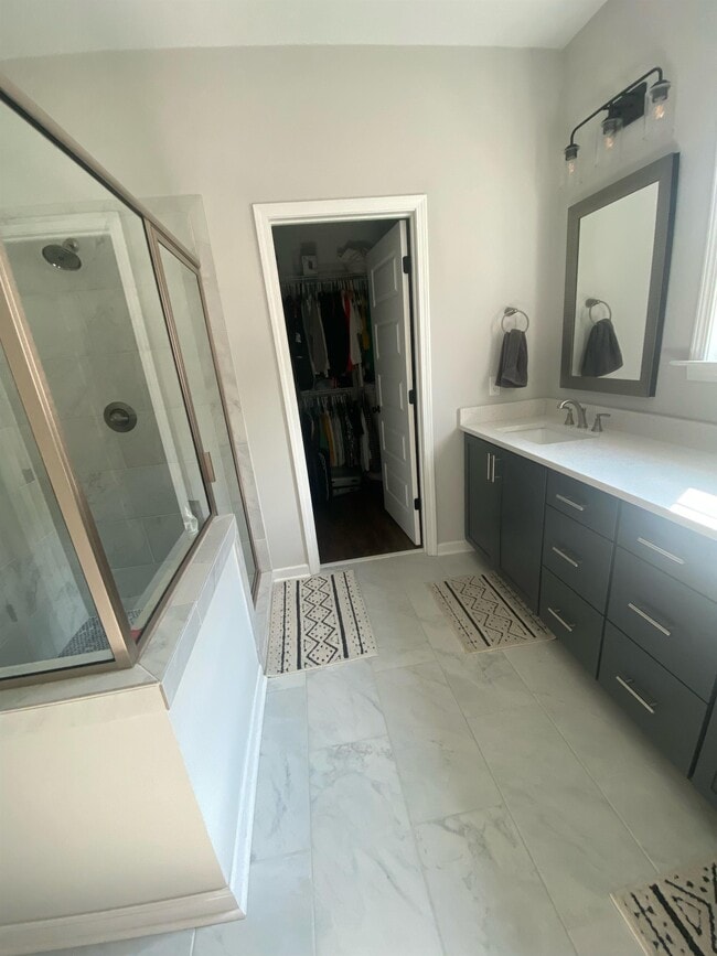 Building Photo - 9183 Helena Dr