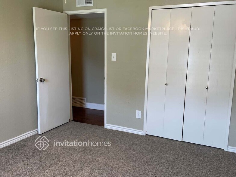 Building Photo - 1217 Lombardy Dr