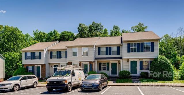 Primary Photo - 630 Lex Dr