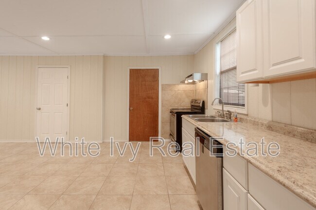 Building Photo - 4640 FM1374