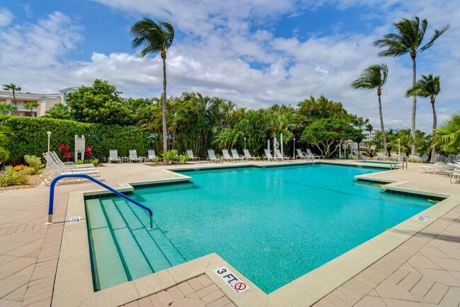 Building Photo - 5799 NE Island Cove Way