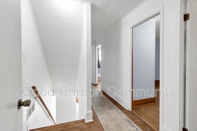 Building Photo - 4470 Seneca St