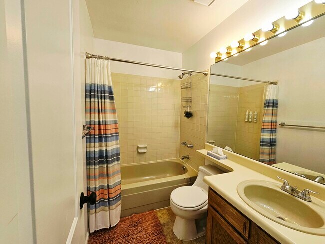 Building Photo - 7486 Liberty Bell Dr