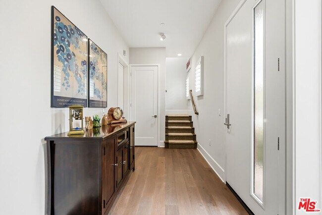Building Photo - 12775 Bluff Creek Dr