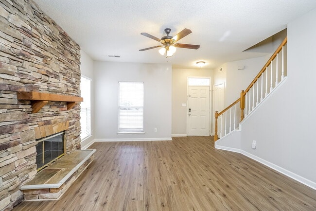 Building Photo - 13424 Michael Lynn Rd