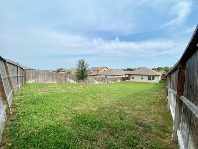 Building Photo - 7402 Equinox Corner