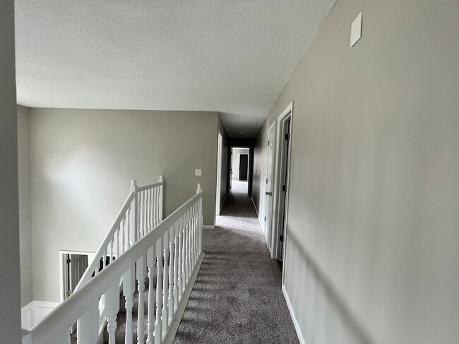 Building Photo - 448 Canoga Ct