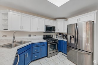 Building Photo - 17964 Upland Dr