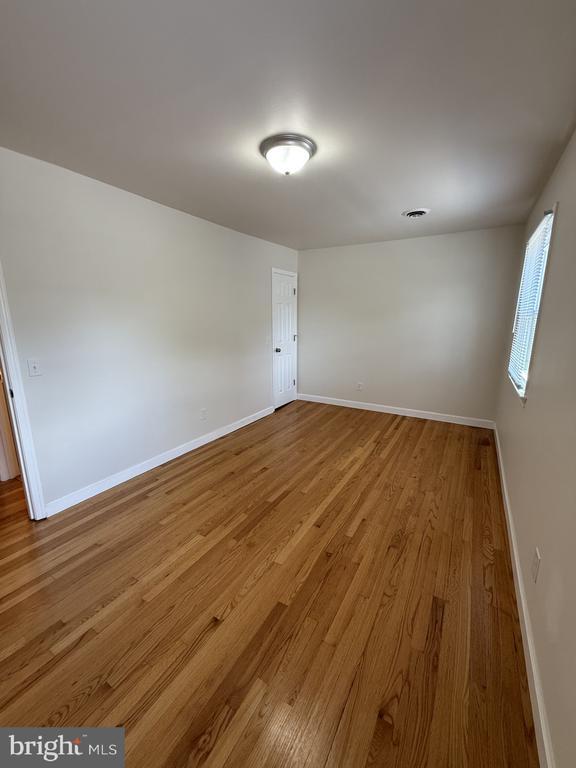 Building Photo - 427 Ridgemore St